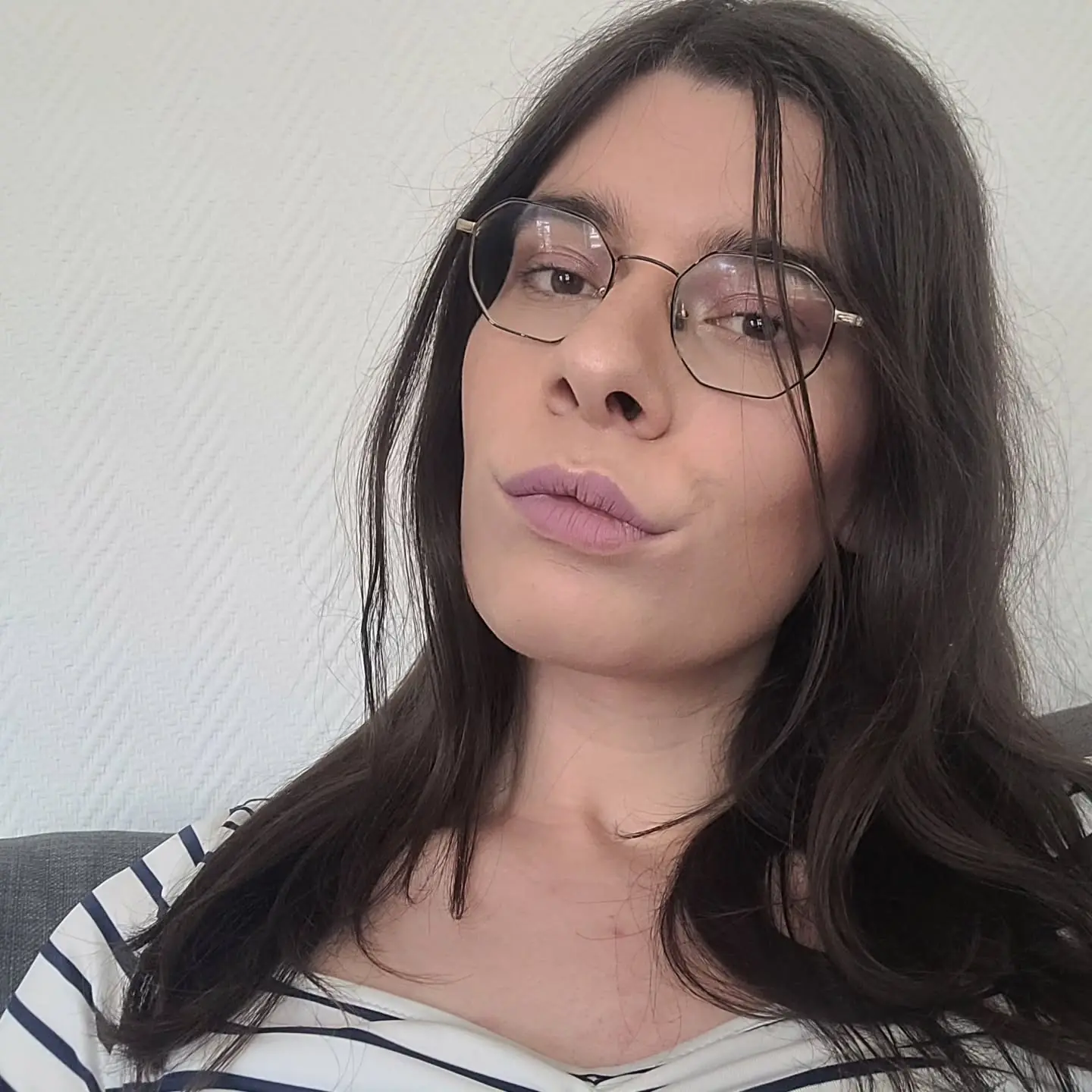 Élian — Trans masculin, regard franc et fièvre douce - Image 1