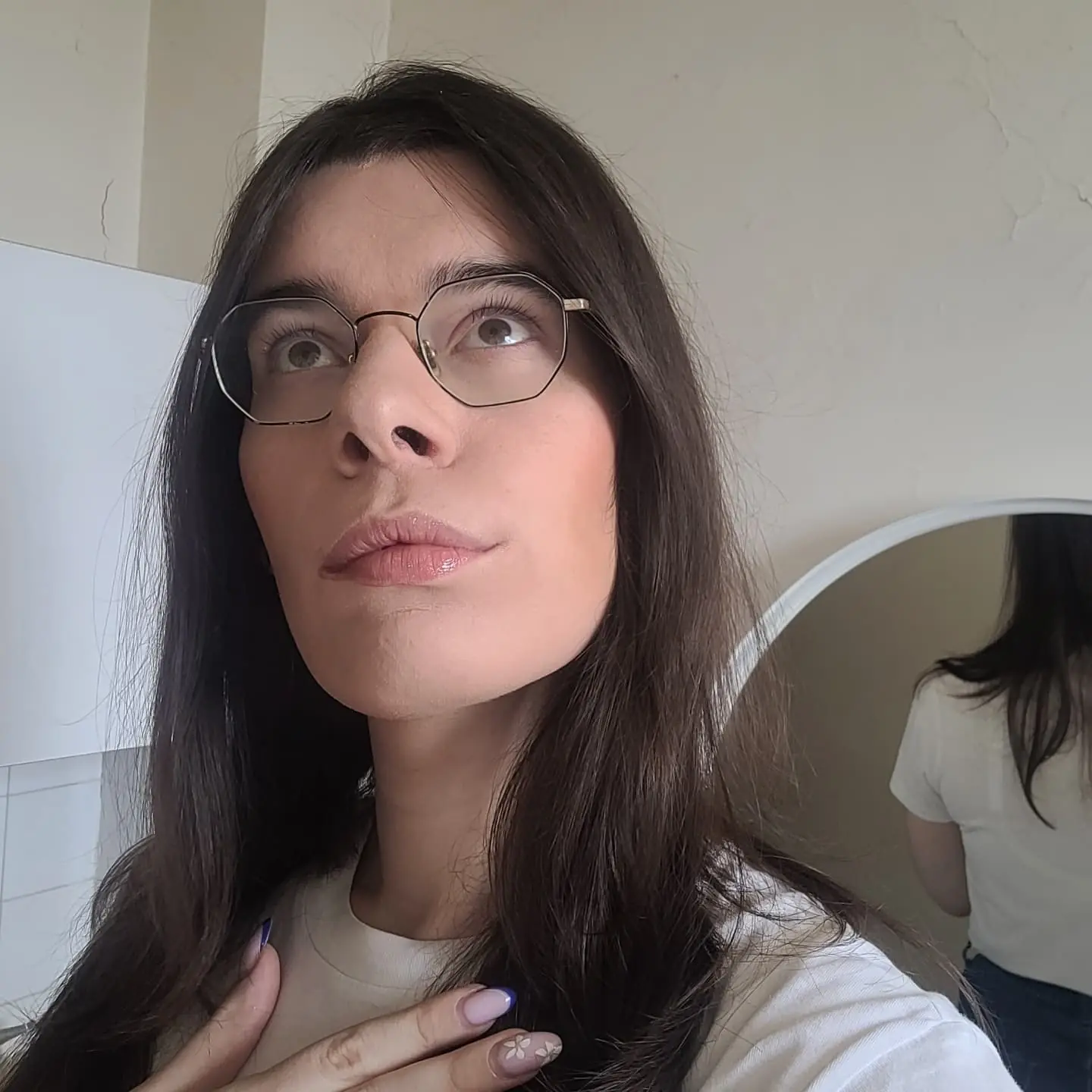 Élian — Trans masculin, regard franc et fièvre douce - Image 4